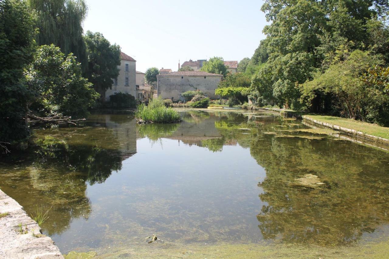 Villa Vieux Veillard Bourg-Charente Exterior foto